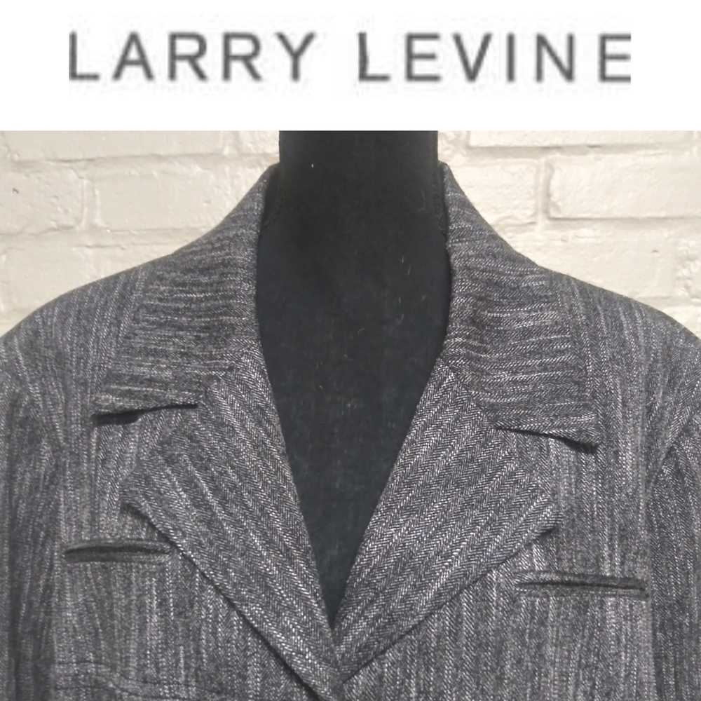 Larry Levine Gray Textured Skirt Set